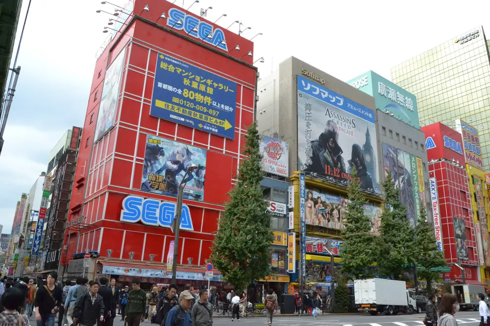Забележителности в Токио - квартала Акихабара през деня