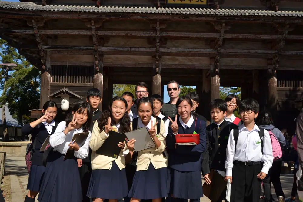 С ученици в храмов комплекс Тодайджи