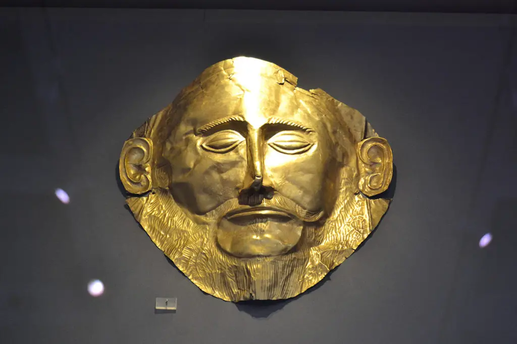 Златната маска на Агамемнон