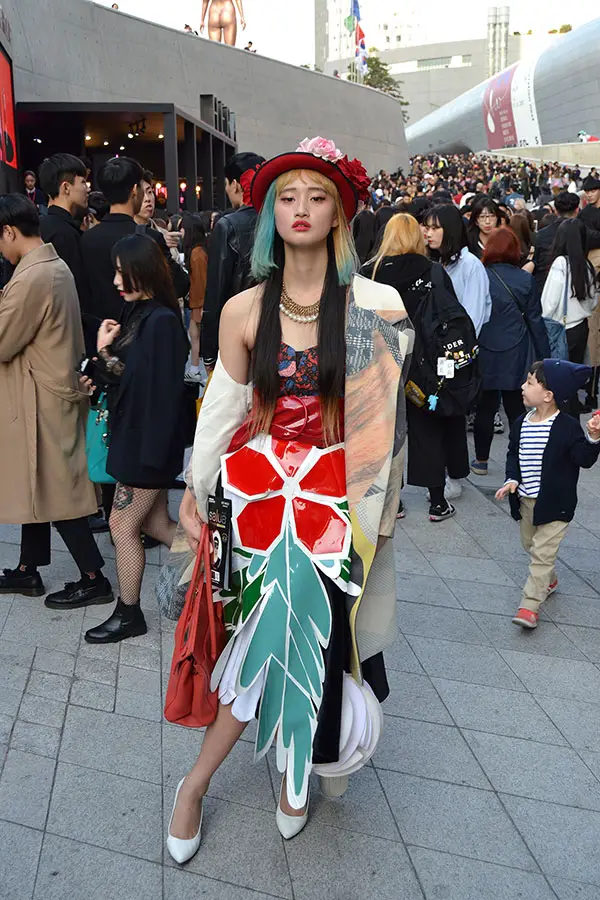 Модел по време на седмицата на модата в Сеул