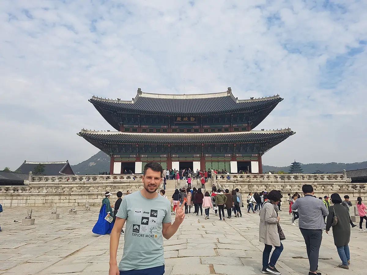 Забележителности в Сеул - дворецът Кьонбоккун 