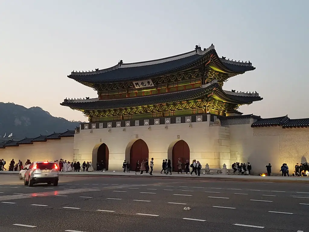 The Gwanghwamun gate of the Gyeongbokgung palace 