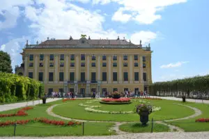 Дворецът Шьонбрун