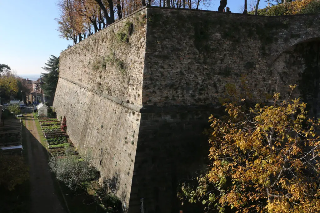 Венецианска стена в Бергамо