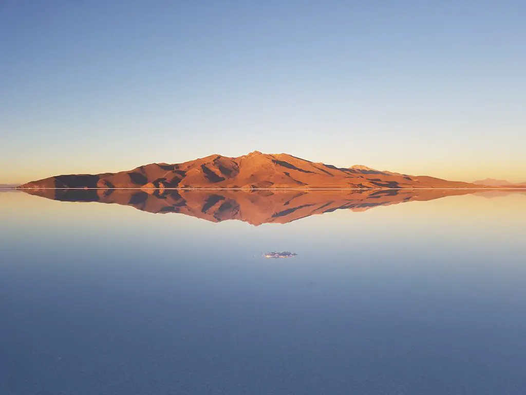 The mirror effect in Salar de Uyuni