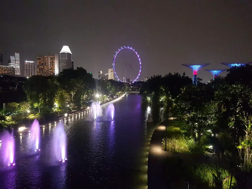 2 days in Singapore itinerary - Singapore flyer wheel