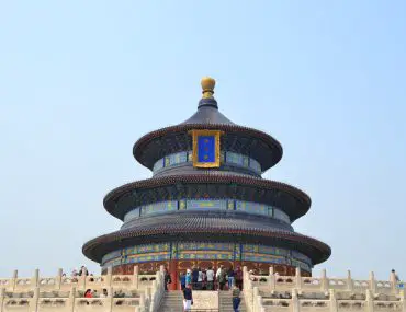 Залата за молитви, Пътешествие до Китай