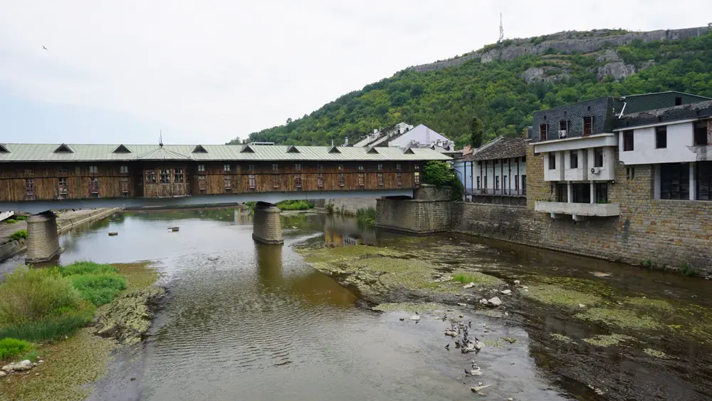 Забележителности в Ловеч - Покрит мост