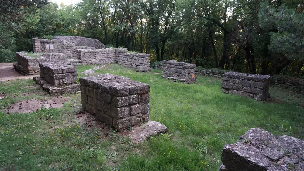 Старобългарски култов комплекс - Мадара