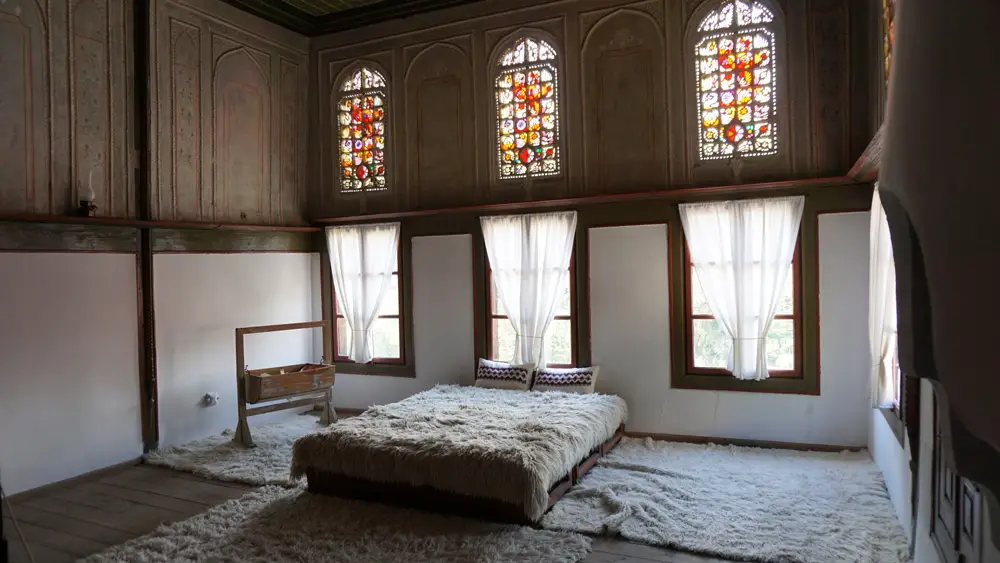 Спалнята в Кордопуловата къща в Мелник
