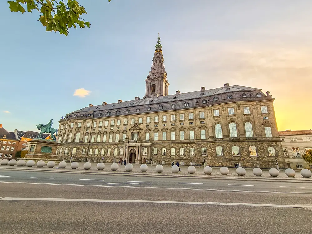 Забележителности в Копенхаген - дворецът Кристиансборг
