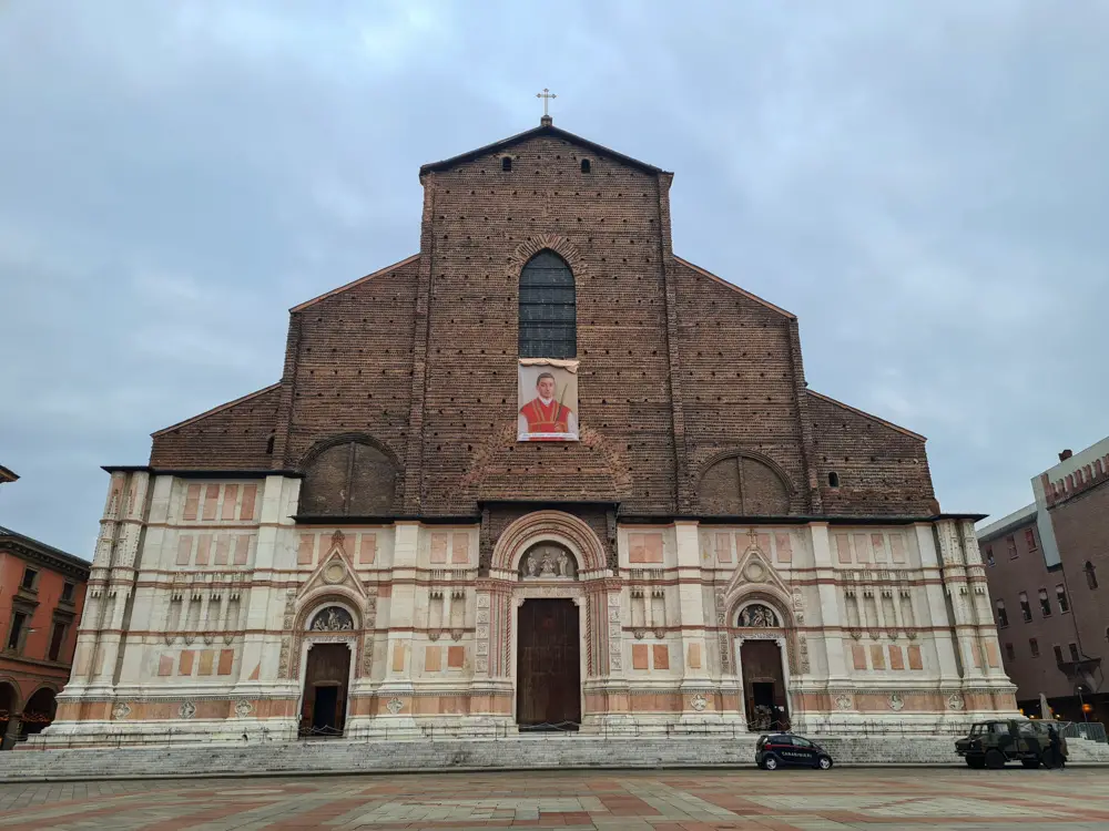 Забележителности в Болоня - базилика Свети Петроний