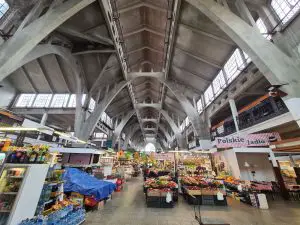 Закритият пазар във Вроцлав