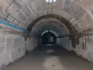 Подземните тунели под замъка Кшьонж в Полша