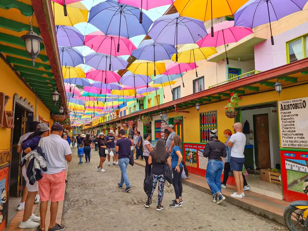 Забележителности в Гуатапе - Кайе дел Рекуердо