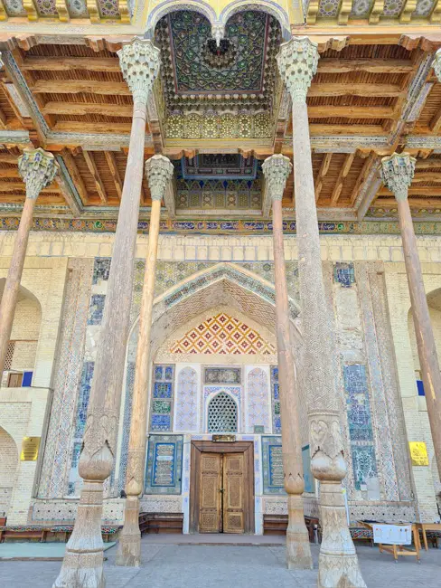 Джамията Боло Хауз в Бухара, Узбекистан