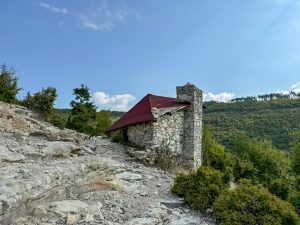 Екопътека пещера Утробата